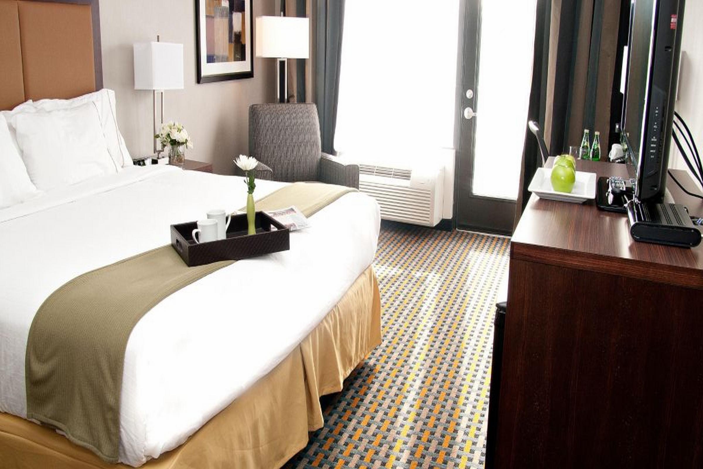 Holiday Inn Express Pembroke By Ihg Luaran gambar