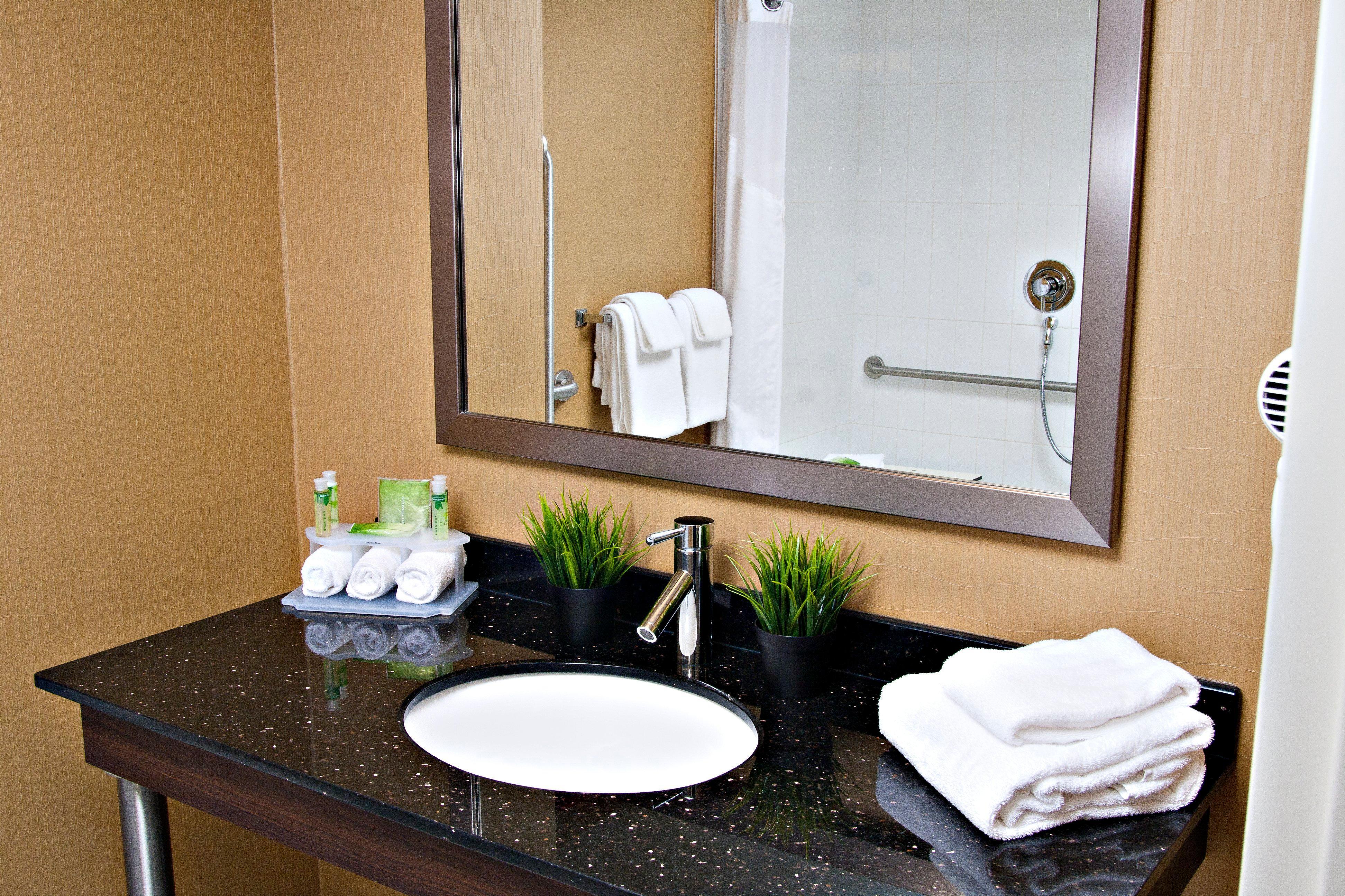 Holiday Inn Express Pembroke By Ihg Luaran gambar