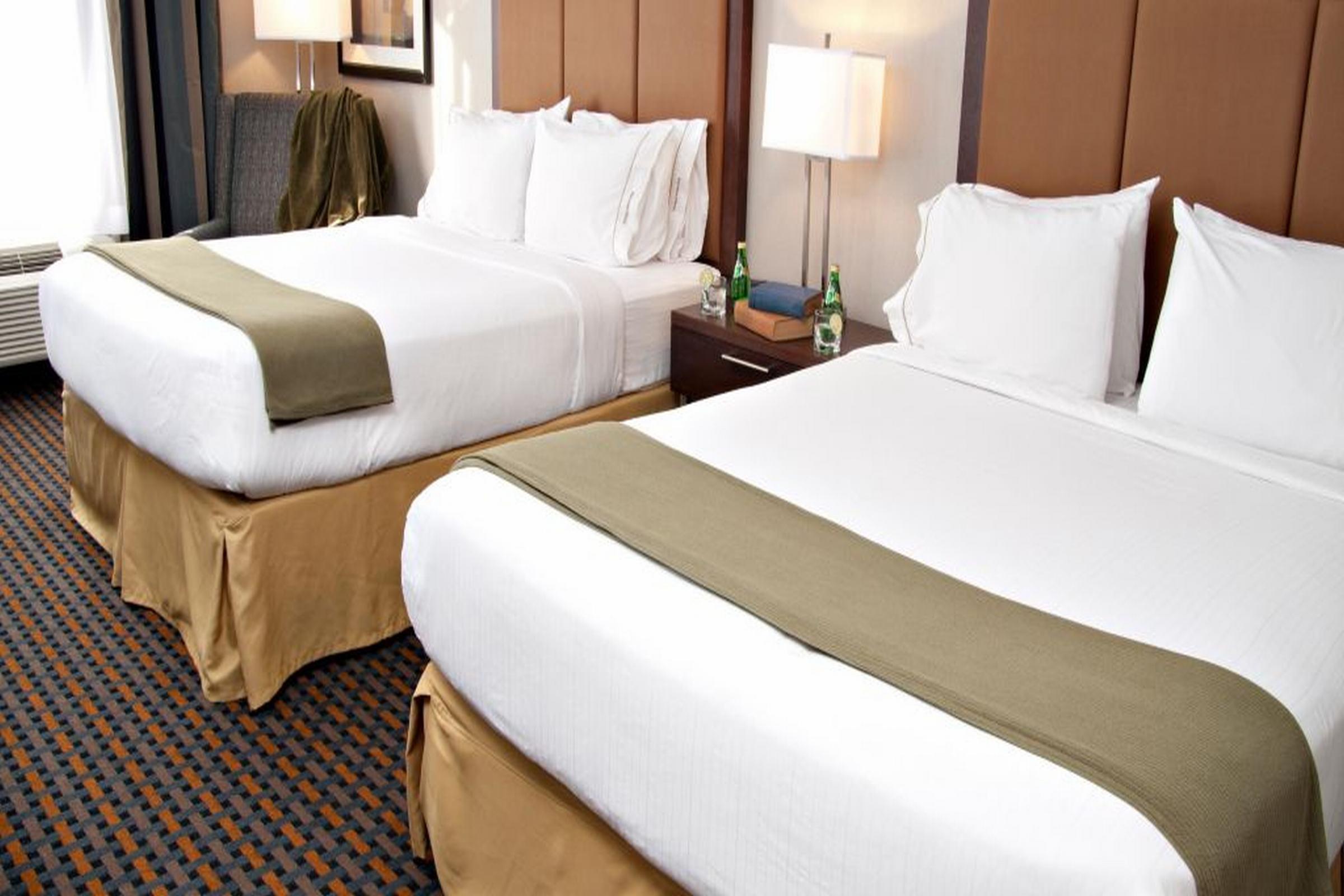 Holiday Inn Express Pembroke By Ihg Luaran gambar