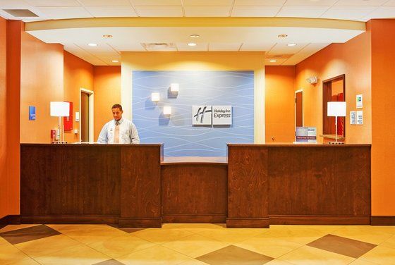 Holiday Inn Express Pembroke By Ihg Luaran gambar