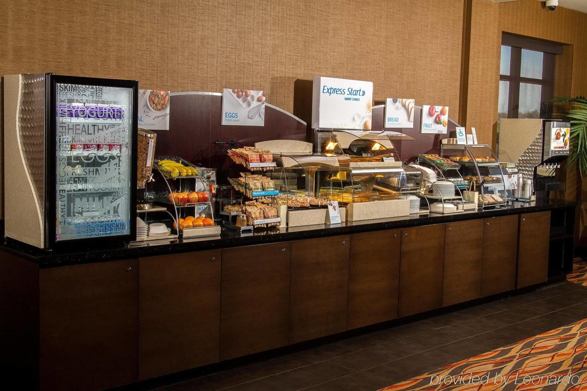 Holiday Inn Express Pembroke By Ihg Luaran gambar